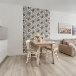 Platinium Boho - Z Widokiem Na Morze Przy Plazy 아파트